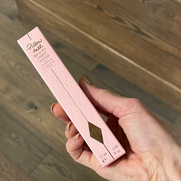 Charlotte Tilbury Beauty Light Wand - Pillow Talk Original NEW IN BOX - Picture 2 of 3